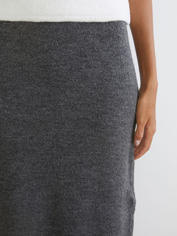 Beli Lastikli Y?rtma?l? Triko Etek