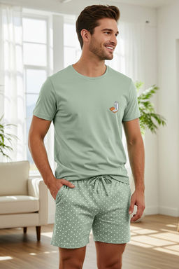 TRENDYOL MAN Mint Regular Fit Bask?l? Puantiyeli Orme Sortlu pijama Tak?m? TMNSS25PT00024
