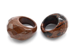 Кольцо крупное из камня Обсидиан