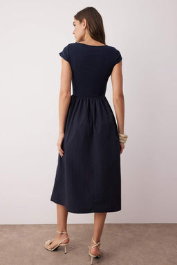 Kahverengi Ustu Esnek Fitilli Alt K?sm? Genis Terrycotton Kontrast Dokuma Elbise - Trendyolmilla фото 4