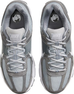 Кроссовки взрослые