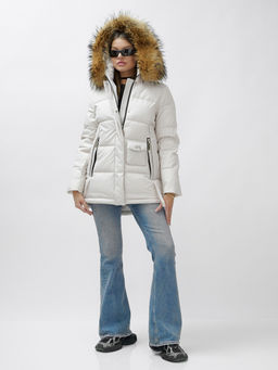 Куртка зимняя Visdeer 3215SB женская светло-бежевая с мехом енота утеплитель 220 г/м²  фото 7