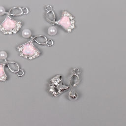 Цена за 5 шт. Декор для творчества металл, стразы Сердечко в листике, серебро, 1.7?1.6?0.5 см