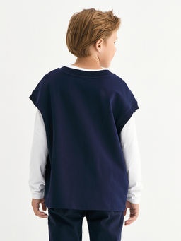 Темно-синий жилет