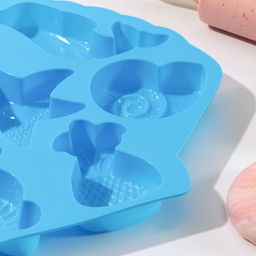 Форма для выпечки Доляна «Морские обитатели», силикон, 26×24×2.5 см, 7 ячеек, бирюзовая