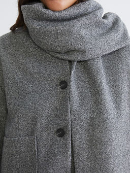 Atk?l? Kad?n Ka?e Ceket