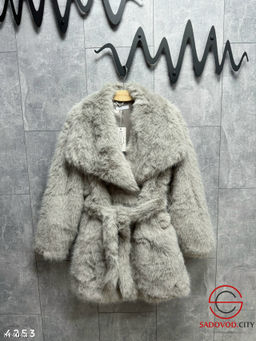 Шубка из эко меха с поясом - Bruno фото 2