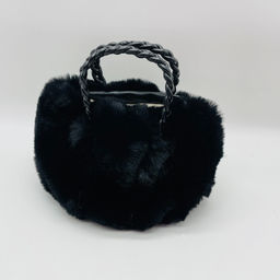 Сумка меховая Плетеные ручки 15 см - Storyland фото 5