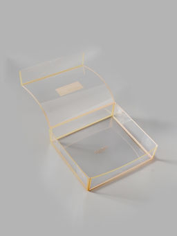 Подарочная коробка с тишью и гирляндой Present, 20 х 18 х 5 см