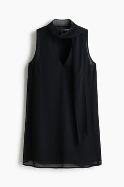 Vestido de gasa con detalles decorativos