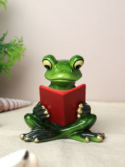 Цена за 2 шт. Фигурка Лягушка с книжкой и с паншетом 7 см / YX59003D /уп 2/48/ - Галеонтрейд фото 2