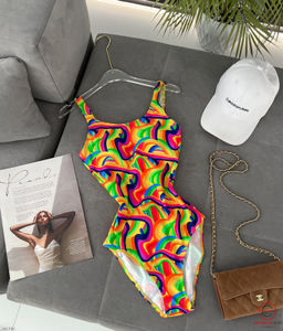 Купальник женский слитный