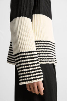 LIMITED EDITION STRIPE ZIP-NECK SWEATER - Zara фото 6