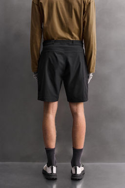 BERMUDA T?CNICA CARGO / Negro - Zara фото 13