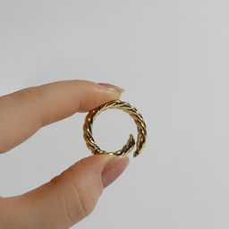 Цена за 2 шт. Кольцо-карабин, плетёное, d=20/28, толщина - 4 мм, 5 шт., цвет золотой