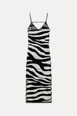 CREASED-EFFECT KNIT DRESS - Zara фото 6