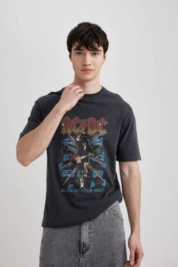 Футболка AC/DC стандартного кроя с круглым вырезом и короткими рукавами