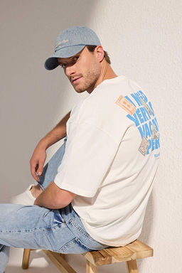 Ekru Oversize/Geni_ Kesim Bask_l_ %100 Pamuklu T-Shirt TMNSS25TS00223