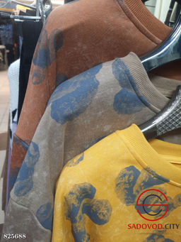 Свитшот женский с круглым вырезом