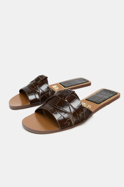FLAT EMBOSSED LEATHER SANDALS - Zara фото 18