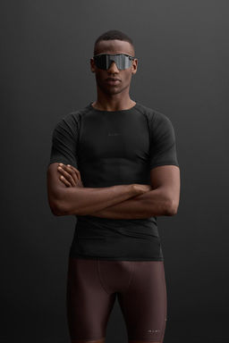 COMPRESSION T-SHIRT - Zara фото 2