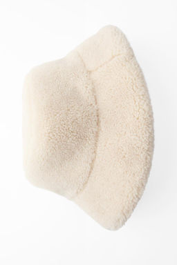 FAUX SHEARLING BUCKET HAT - Zara фото 5