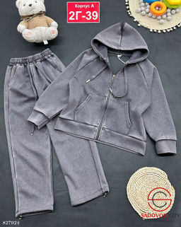 Спортивный костюм для девочки