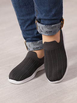 Слипоны темно-серые плоские