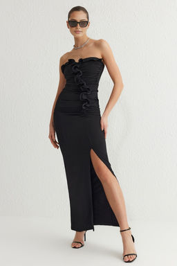 TRENDYOLMILLA Bordo Volan Detayl? Vucuda Oturan Straplez Orme Uzun S?k Abiye Elbise TPRSS25AE00024