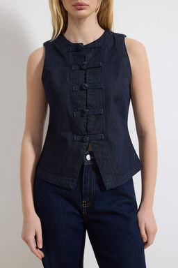 Koyu Mavi Dugme Detayl? Fitted 100% Pamuk Denim Yelek TWOSS26YE00004 - Trendyolmilla фото 5