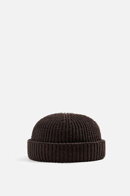 SHORT KNIT BEANIE