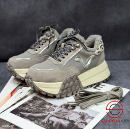 кроссовки женские для зимнего сезона