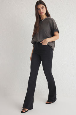 TRENDYOLMILLA Siyah Yuksek Bel Flare Jeans TWOSS25JE00110  фото 2
