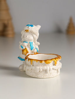 Подсвечник на 1 свечу Девочка с корзинкой, гипс, 7?7 см, перламутр