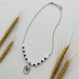 Колье на цепочке с подвеской из Перламутра и черного Агата 42 см +