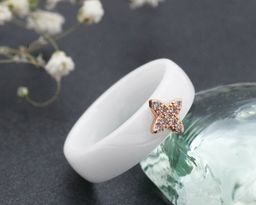 Кольцо с керамикой