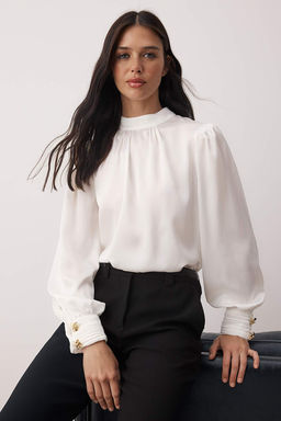 Beyaz Sal Detayl? Dugmeli Saten Dokuma Bluz TWOAW26BZ00353 - Trendyolmilla фото 2