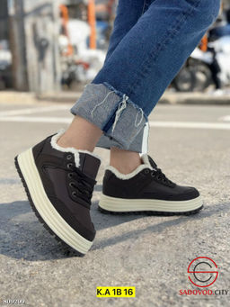 Кеды, выполненные из кожи-зам