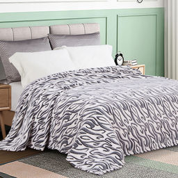 Плед/покрывало 150х200см "Вага", велсофт "California" набивной, полиэстер 100%, плотность 160г/м2, упаковка: 16х33см пояс бумажный, "Домашняя мода" (Россия)