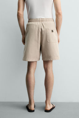 BERMUDA LAVADA ESTRUCTURA WAFFLE / Gris antracita - Zara фото 3