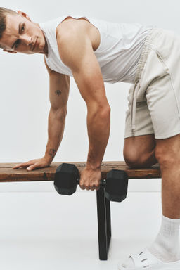 Pantal?n corto de deporte con DryMove Regular Fit - H&m фото 10