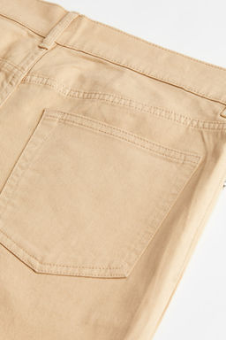 Pantalon corto en sarga de algodon Slim Fit - H&m фото 2