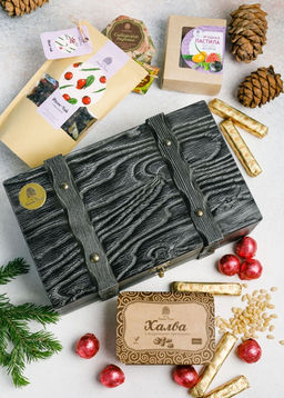 Подарочная шкатулка деревянная, 740 г