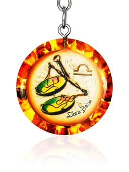 Янтарный брелок со знаком зодиака Весы