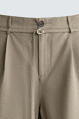 BERMUDA RELAXED FIT PLIEGUES CINTUR?N / Negro - Zara фото 9