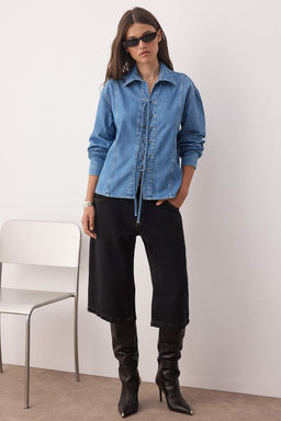 Mavi Kusgozu Baglama Detayl? Denim Gomlek TWOAW26GO00003 - Trendyolmilla фото 2