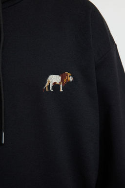 TRENDYOL MAN Siyah Oversize/Genis Kesim Aslan Nak?sl? Ici Polarl? Kapusonlu Sweatshirt TMNAW25SW00165 - Trendyolmilla фото 5