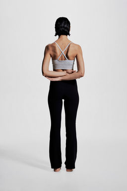 Sujetador de deporte en DryMove Medium Support - H&m фото 2