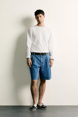 BERMUDA DENIM REGULAR FIT PLIEGUES / Azul medio