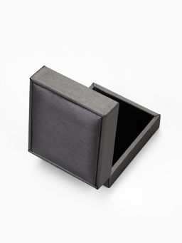 Футляр под набор украшений «Квадро классический», 7.4×8.5 см, серый